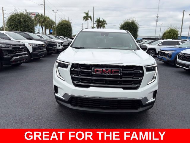 Used 2026 GMC Acadia Elevation FWD image 2