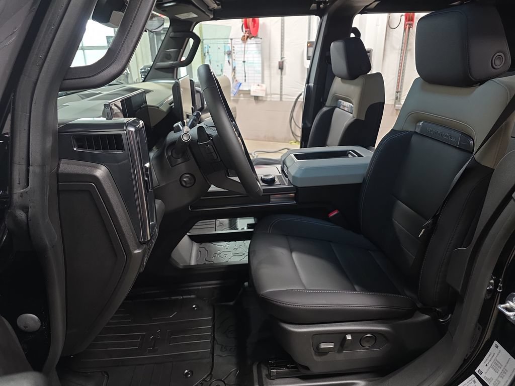 New 2026 GMC Hummer EV SUV w/ LPO, Dark Essentials Package AWD/4WD image 14