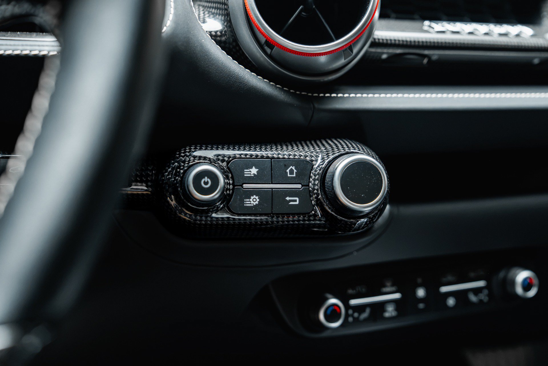 Used 2019 Ferrari 812 Superfast RWD image 43