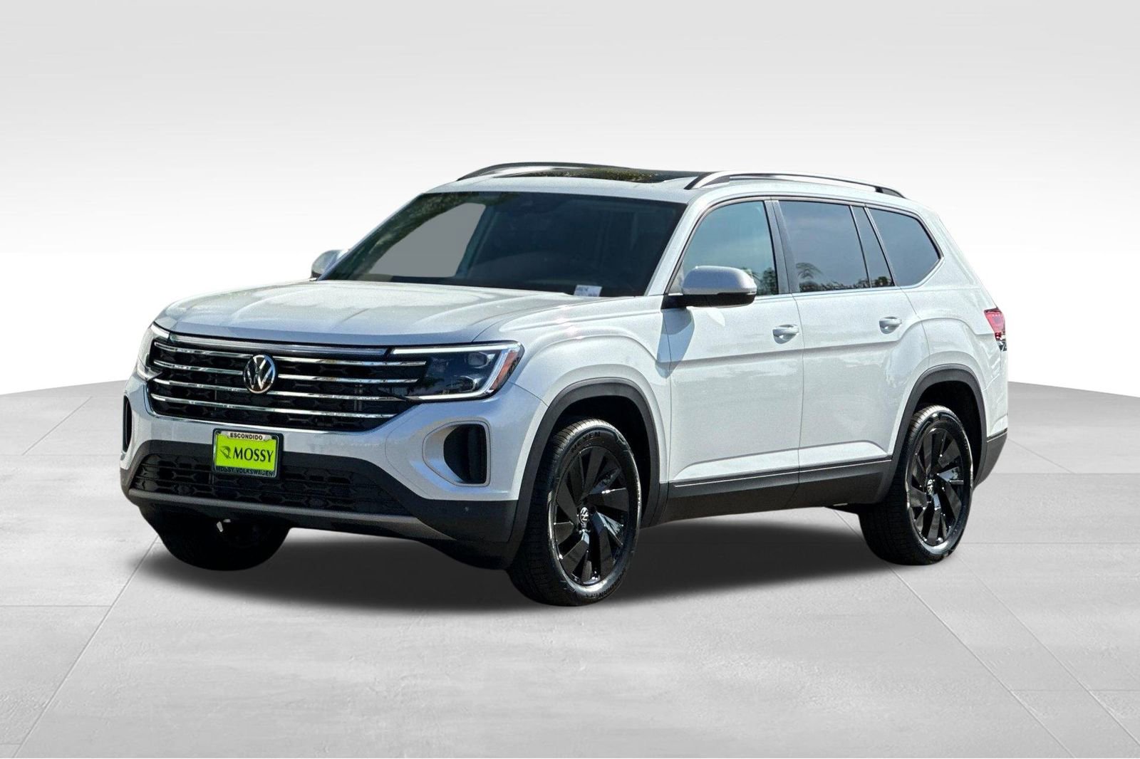 New 2026 Volkswagen Atlas SE image 1