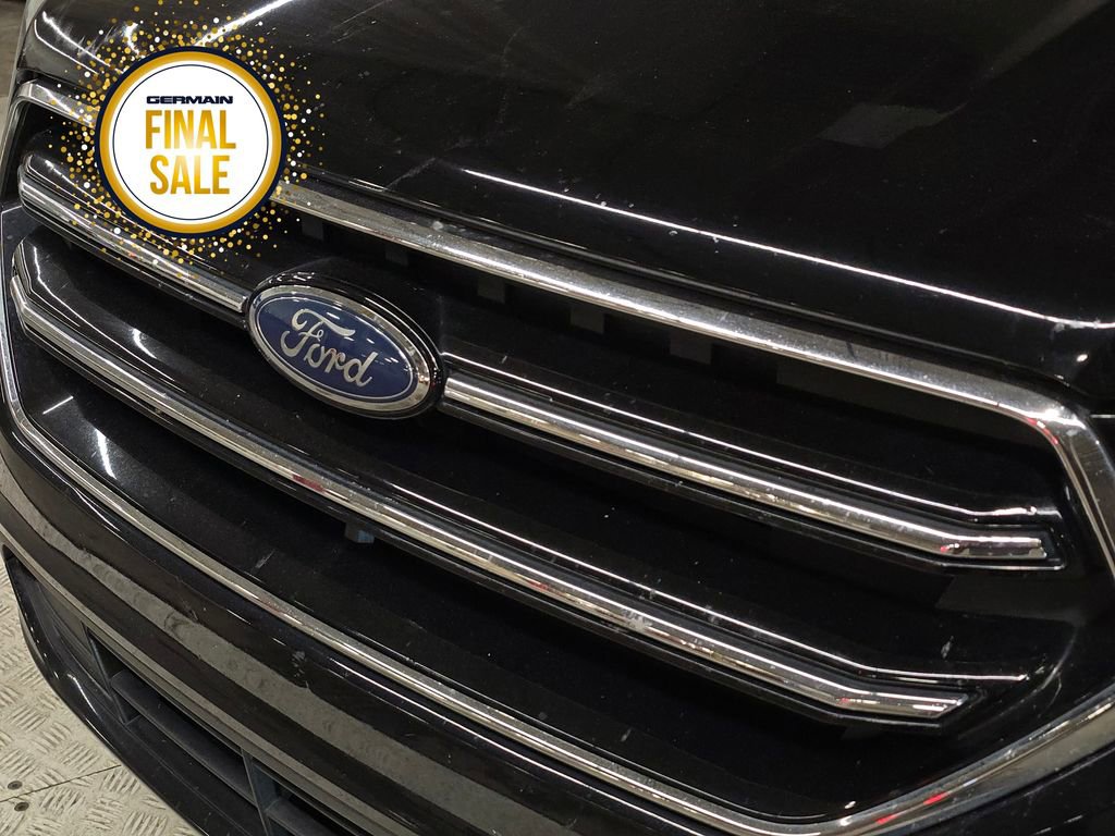 Used 2017 Ford Escape SE w/ SE Sport Appearance Package image 11