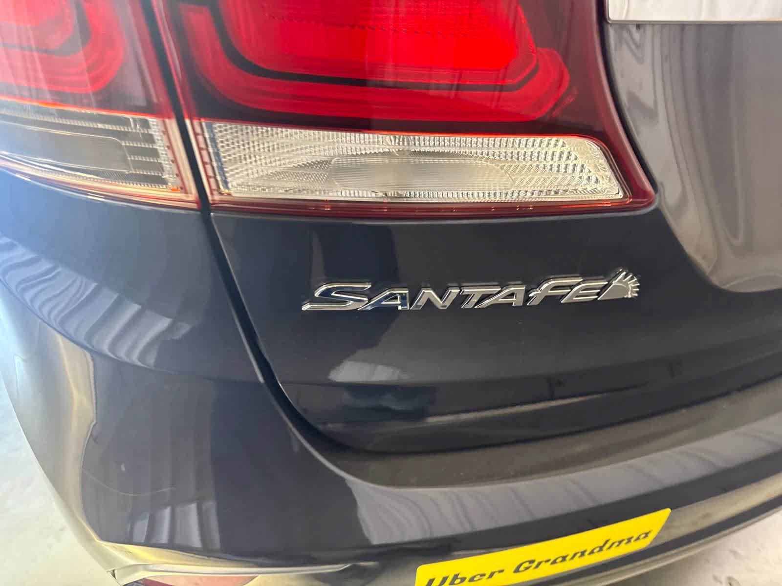 Used 2017 Hyundai Santa Fe SE FWD image 13