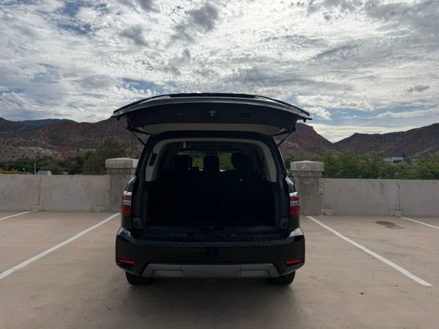 Used 2023 Nissan Armada SL AWD/4WD image 8