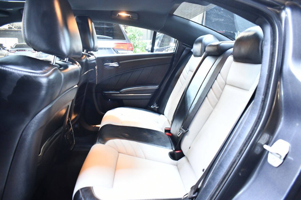 Used 2023 Dodge Charger SRT Hellcat w/ Harman/Kardon Audio Group RWD image 25