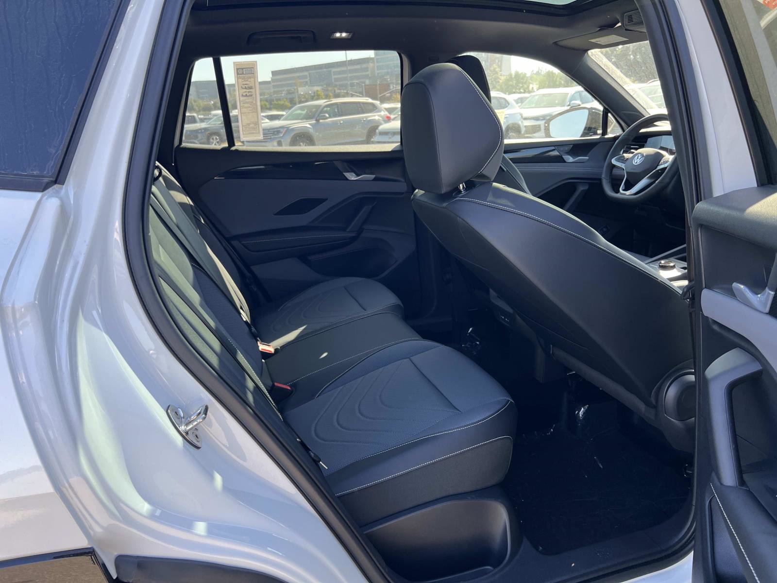 New 2026 Volkswagen Tiguan SE R-Line image 33