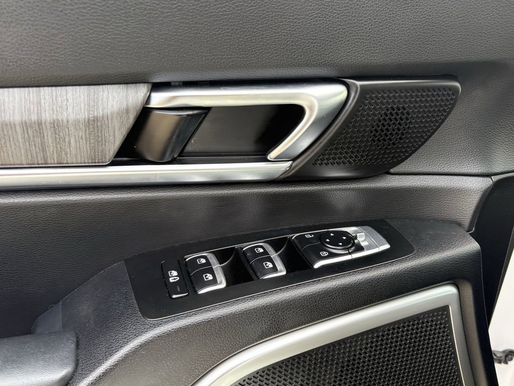 Used 2023 Kia Telluride EX image 11