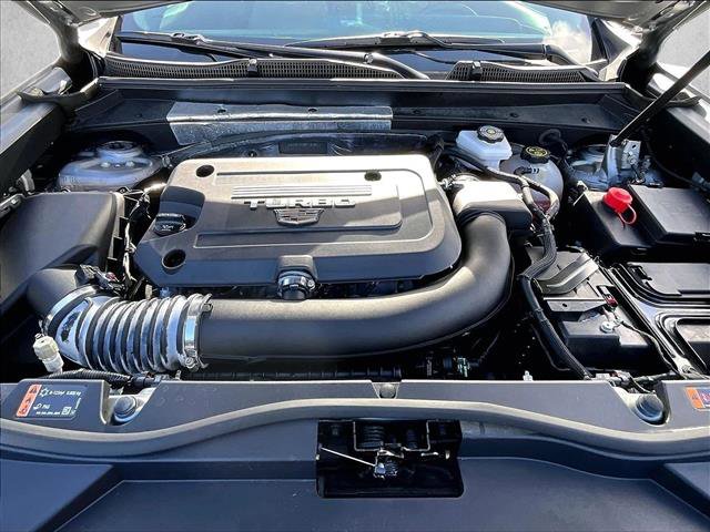 Used 2024 Cadillac XT4 Luxury w/ Cold Weather Package image 11