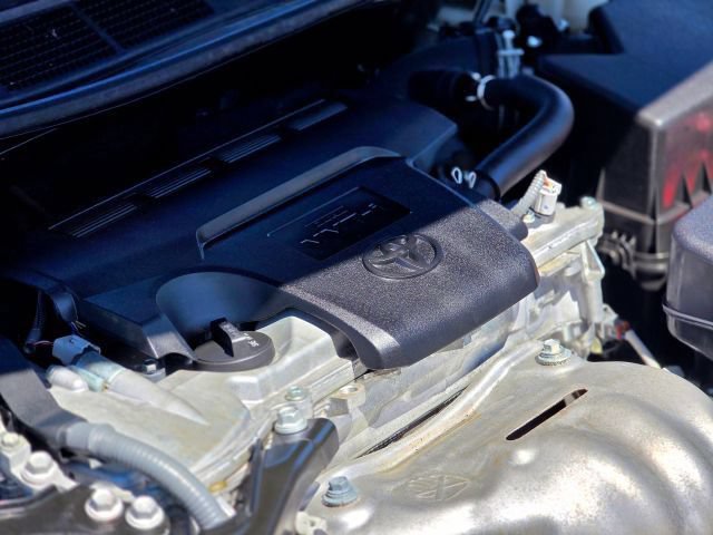 Used 2015 Toyota Camry SE FWD image 53