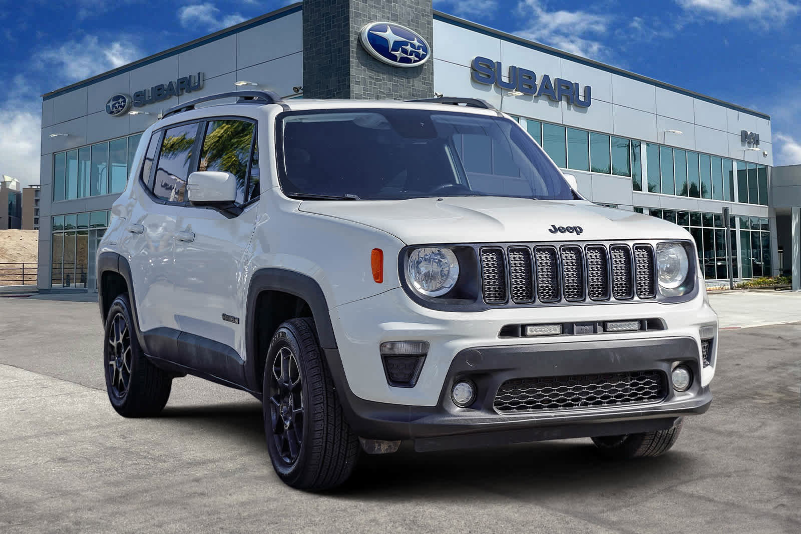 Used 2020 Jeep Renegade Altitude image 3