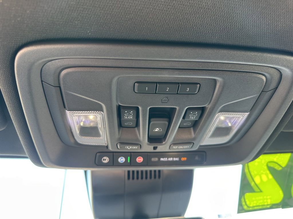 Used 2024 Chevrolet Silverado 2500 High Country w/ High Country Premium Package AWD/4WD image 26