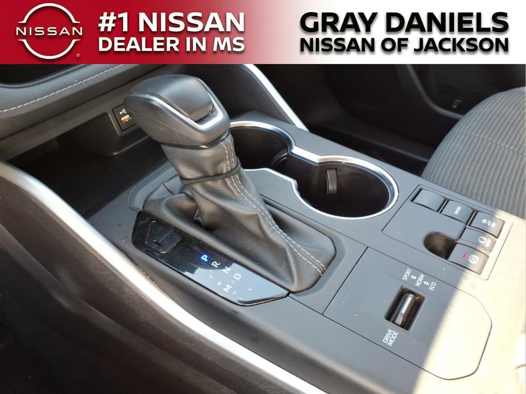 Used 2024 Toyota Highlander LE image 20