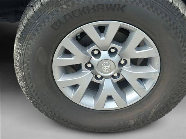 Used 2019 Toyota Tacoma SR5 RWD image 15