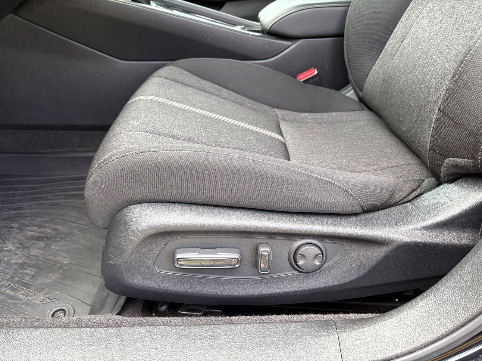Used 2024 Honda Accord Sport image 27