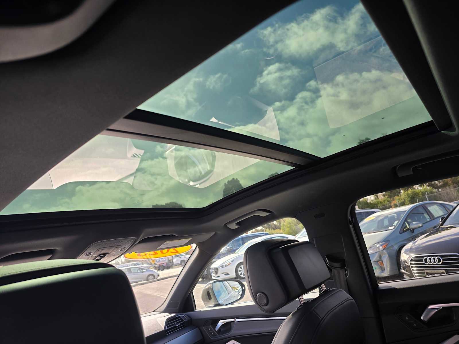 Used 2023 Audi Q3 2.0T Premium Plus w/ Premium Plus Package image 21