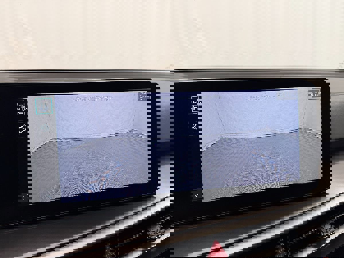 Used 2024 Kia Sorento S image 22