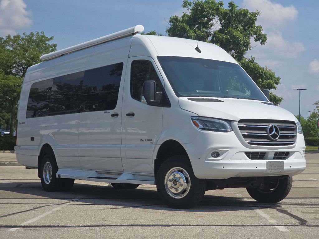Used 2021 Mercedes-Benz Sprinter 3500 image 1