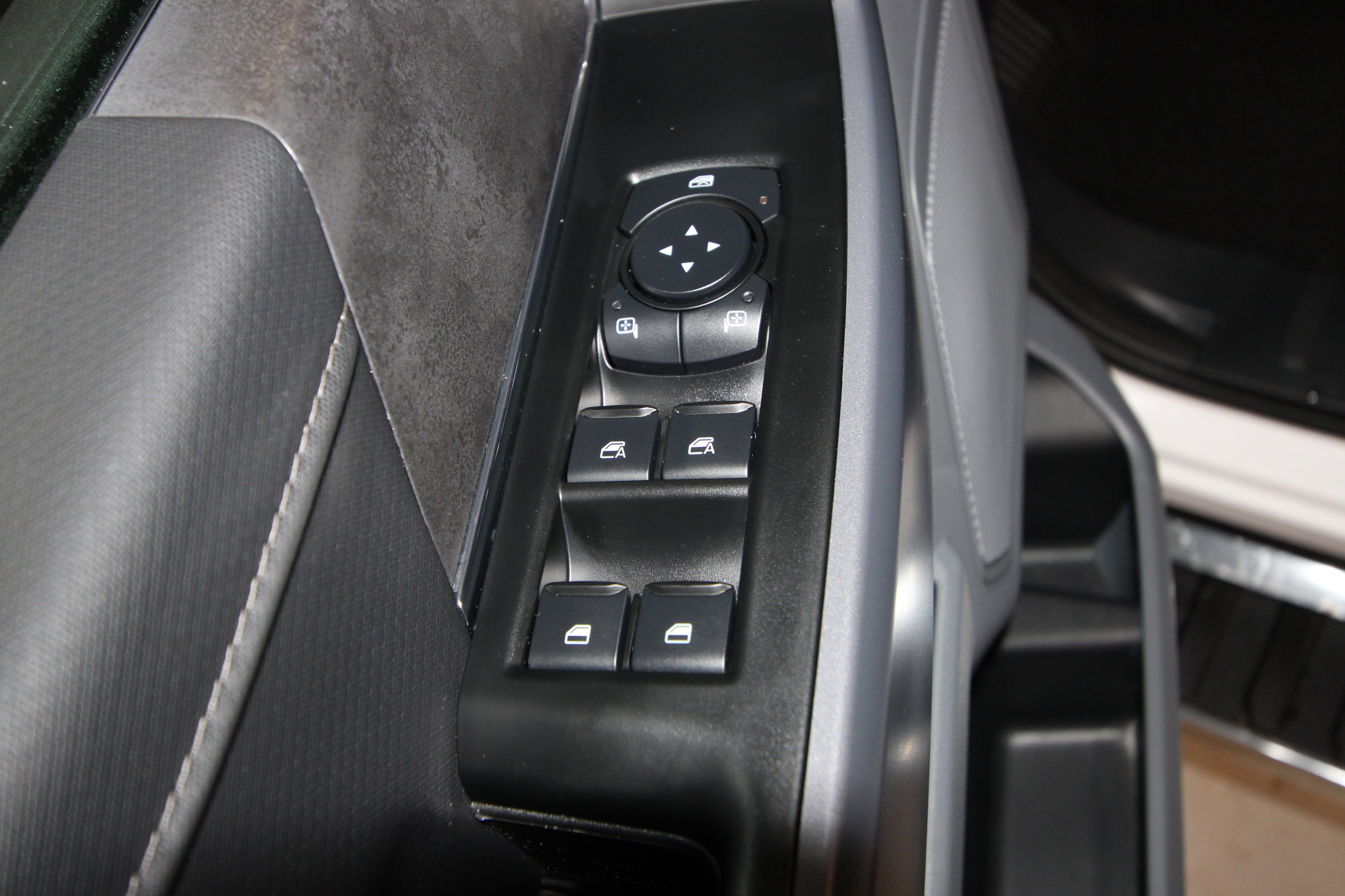 New 2026 Ford F150 XLT image 5