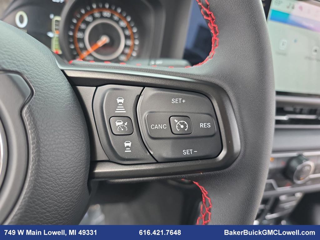 Used 2024 Jeep Gladiator Rubicon w/ Convenience Group image 17