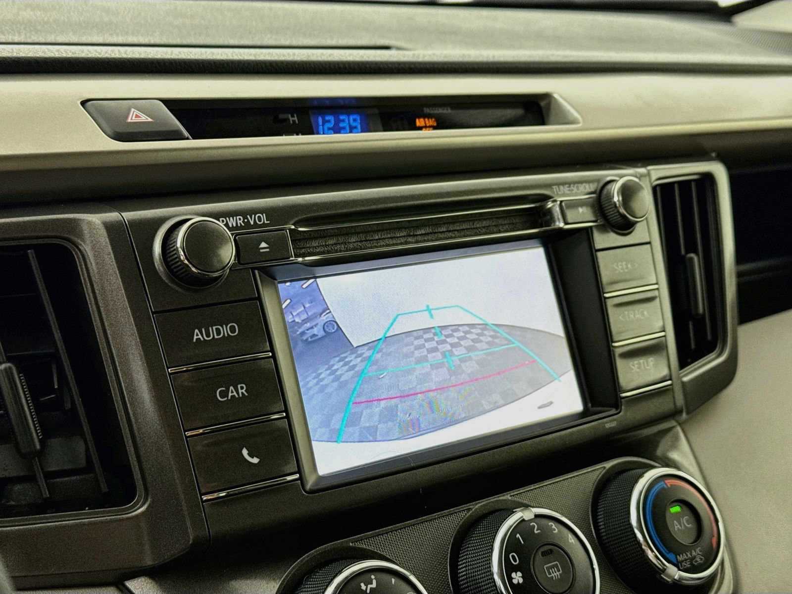 Used 2014 Toyota RAV4 LE AWD/4WD image 10