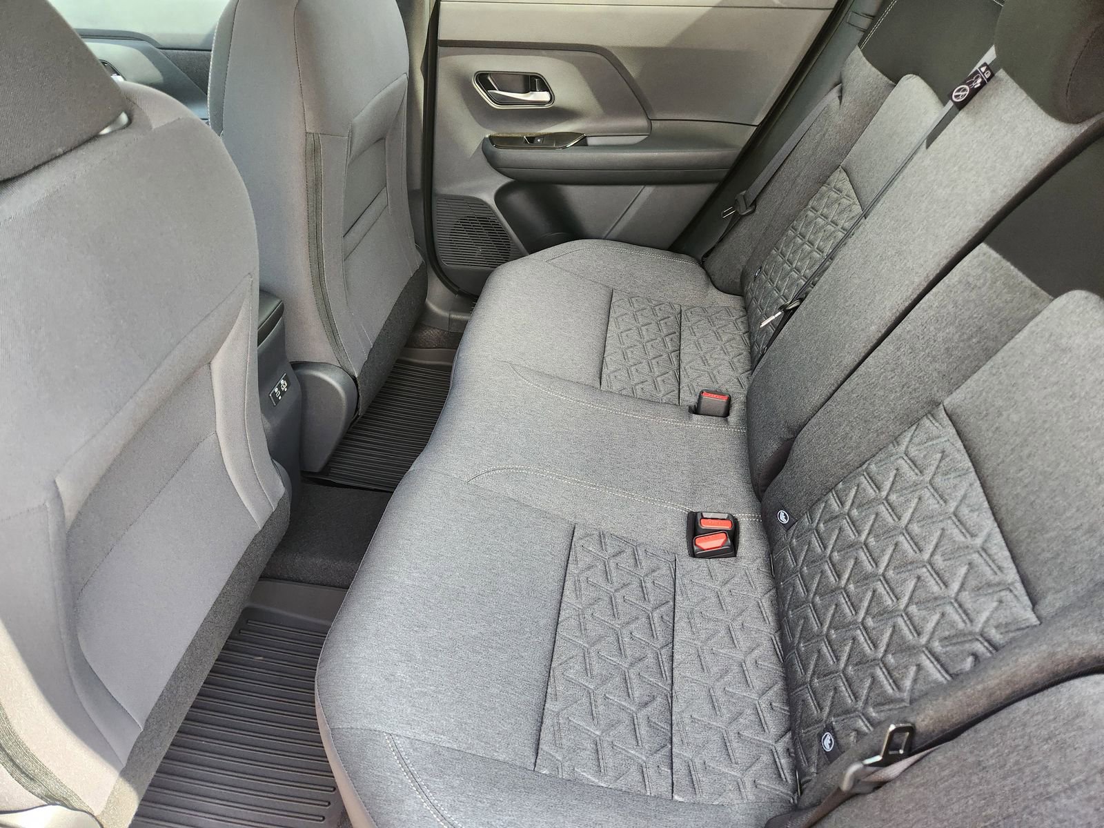 New 2026 Nissan Kicks SV image 24