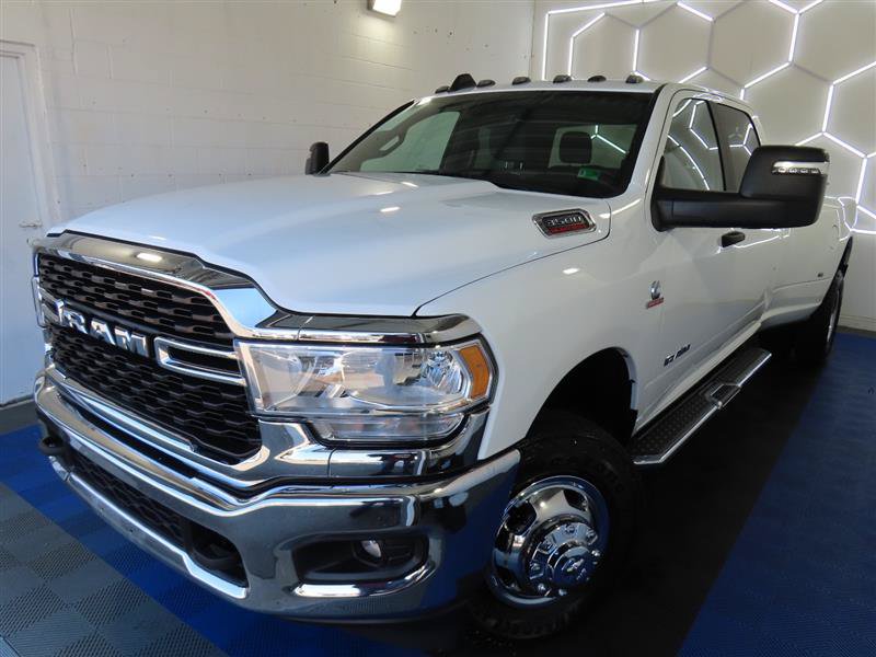 Used 2024 RAM 3500 Big Horn AWD/4WD image 4