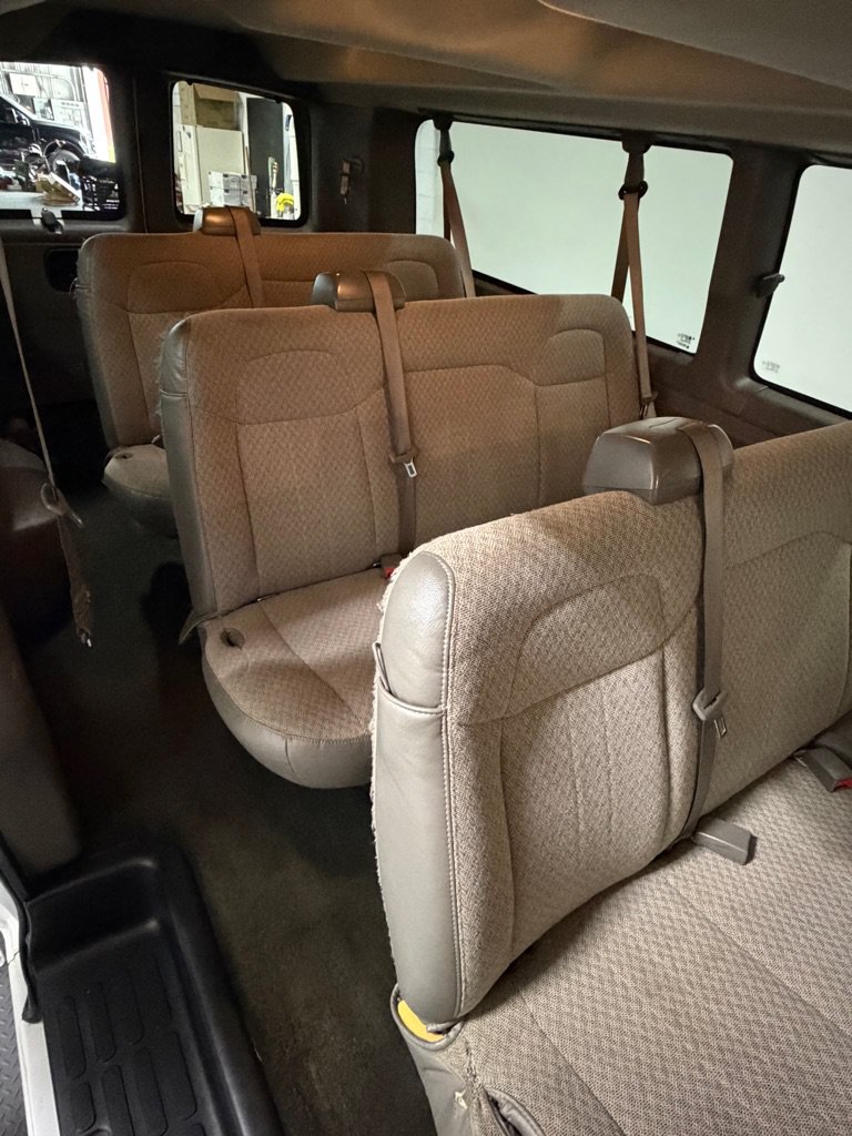 Used 2017 Chevrolet Express 3500 LT w/ LT Preferred Equipment Group RWD image 10