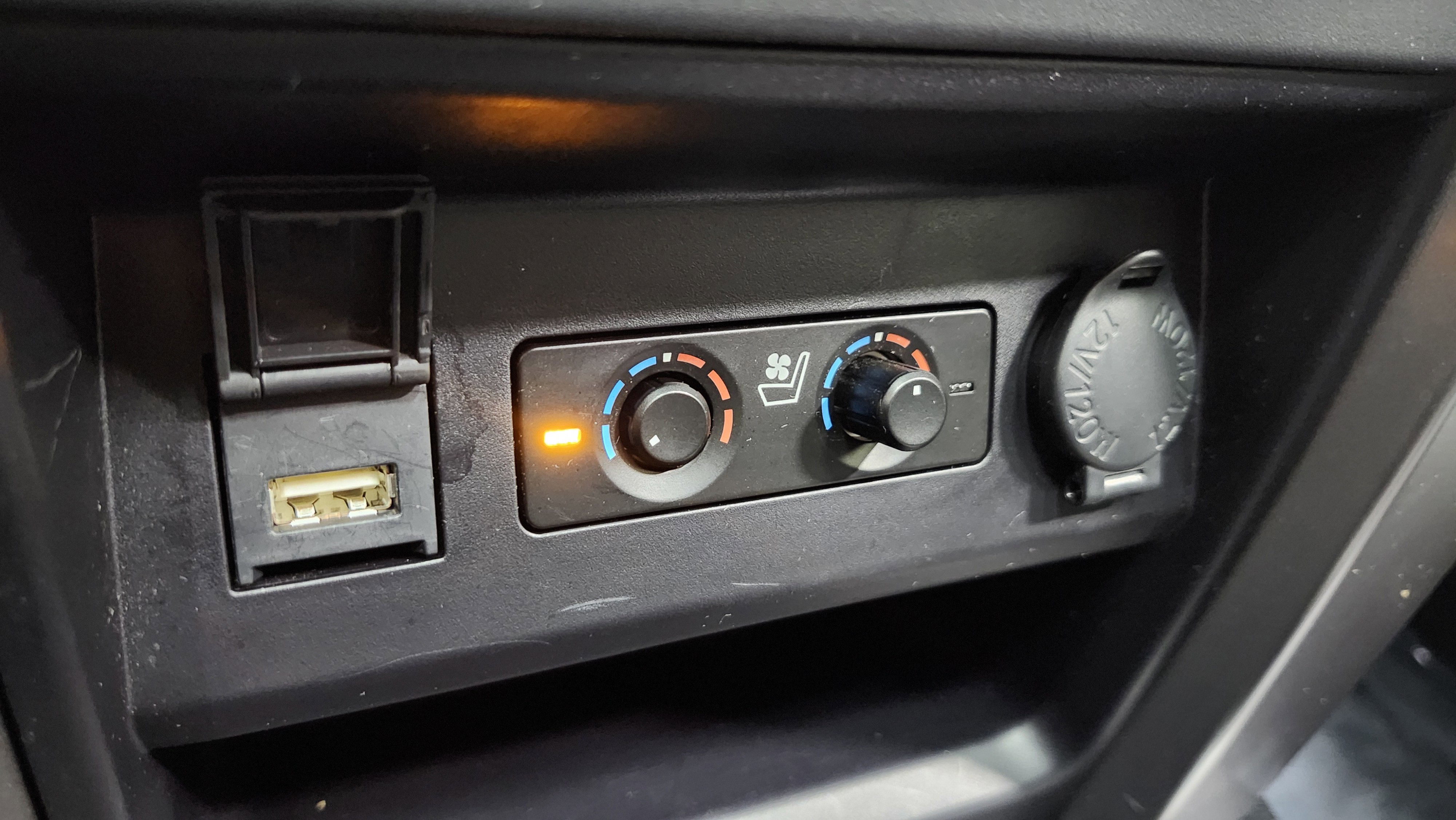 Used 2023 Toyota 4Runner Limited image 9