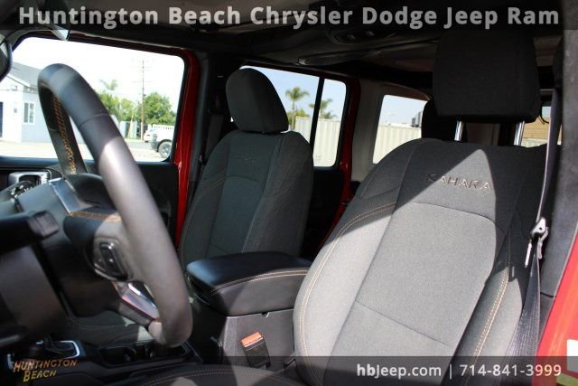 Used 2024 Jeep Wrangler Sahara image 32