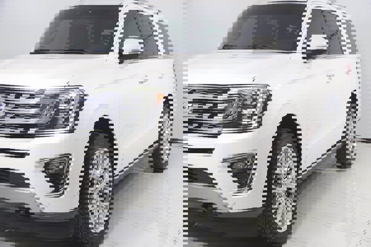 Used 2018 Ford Expedition Limited w/ Equipment Group 302A image 56