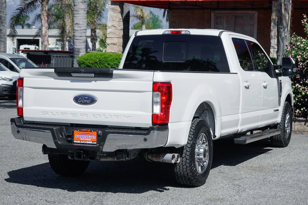 Used 2017 Ford F350 Lariat image 10