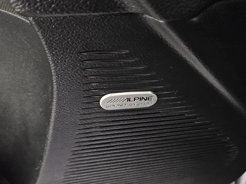 Used 2016 Dodge Challenger R/T RWD image 27