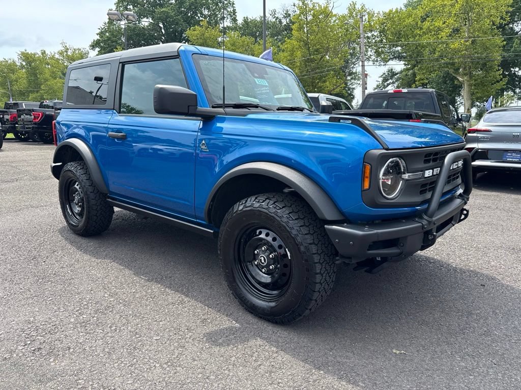 Certified 2022 Ford Bronco Black Diamond AWD/4WD image 3