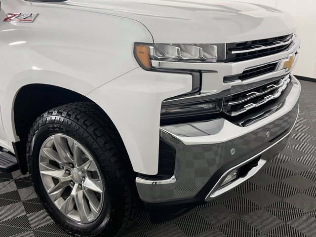 Used 2022 Chevrolet Silverado 1500 LTZ w/ LTZ Premium Package AWD/4WD image 11