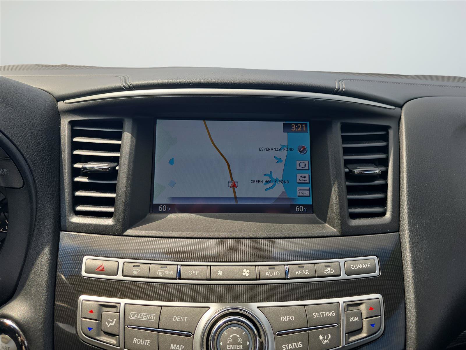 Used 2016 INFINITI QX60 Luxe w/ Premium Plus Package AWD/4WD image 18
