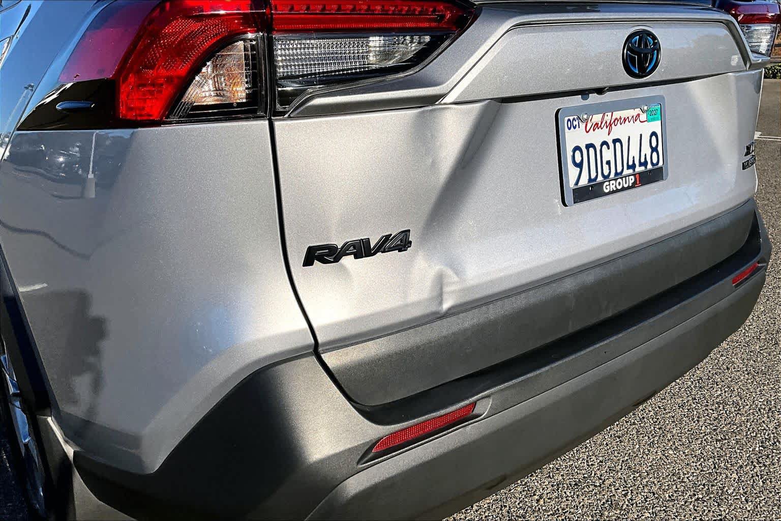 Used 2022 Toyota RAV4 XLE AWD/4WD image 9