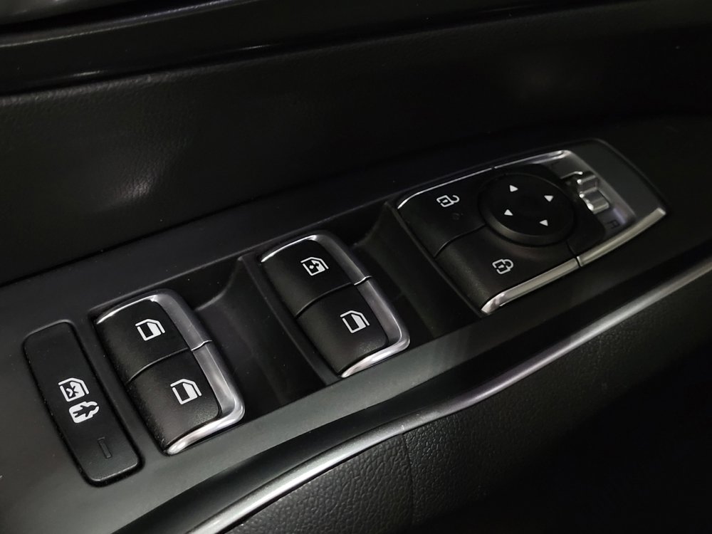 Used 2024 Kia Sorento S w/ Panoramic Sunroof Package FWD image 27