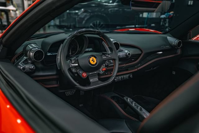 Used 2021 Ferrari F8 Tributo RWD image 11
