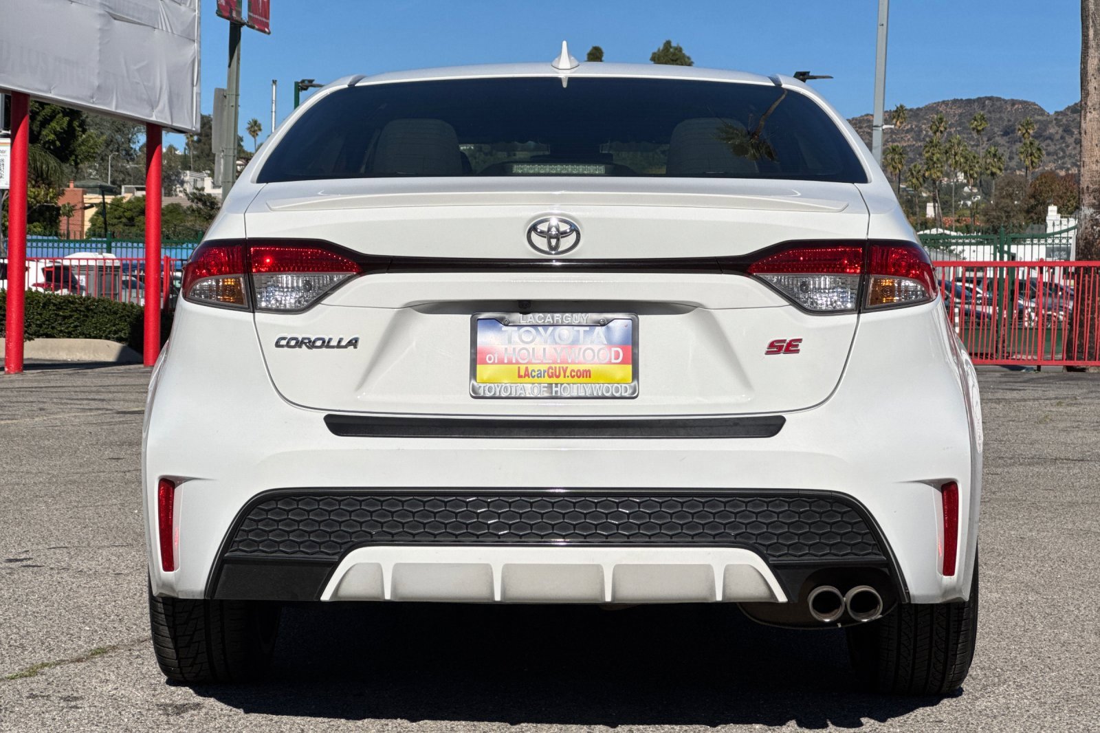 Used 2022 Toyota Corolla SE image 5
