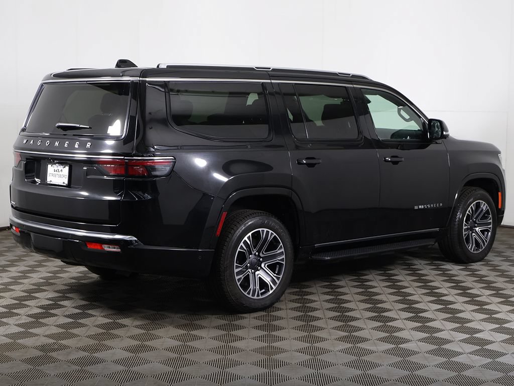 Used 2023 Jeep Wagoneer 4WD w/ Premium Group I image 14