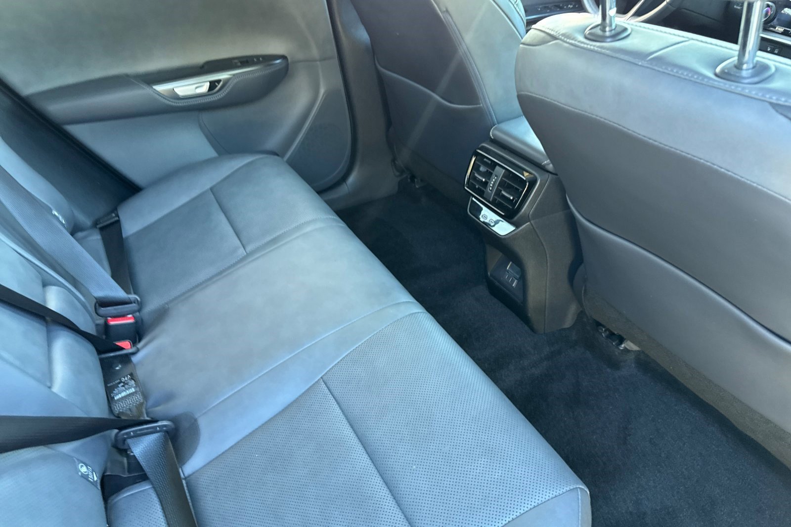 Used 2023 Lexus RZ 450e Premium w/ Technology Package image 29