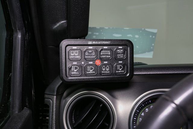 Used 2023 Jeep Wrangler Willys 4xe w/ Sun & Screen Package image 36