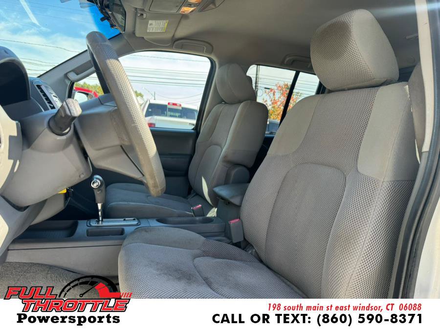 Used 2014 Nissan Frontier SV AWD/4WD image 19