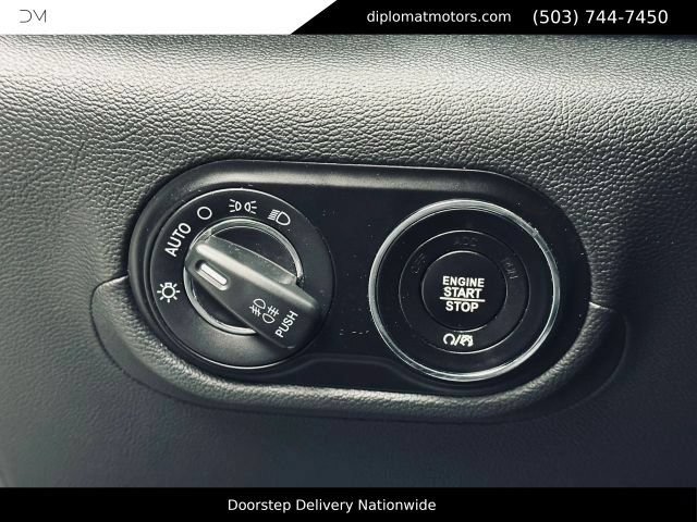 Used 2022 Maserati Levante GT AWD/4WD image 32