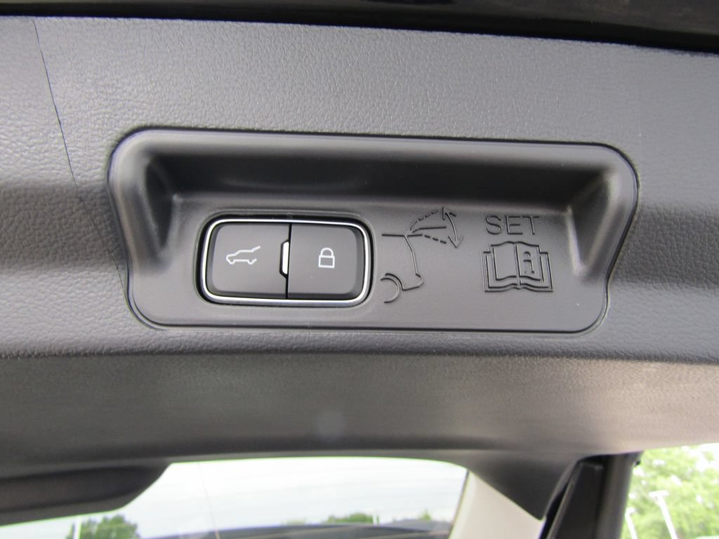 New 2026 Ford Explorer Active w/ Active Comfort Package AWD/4WD image 29