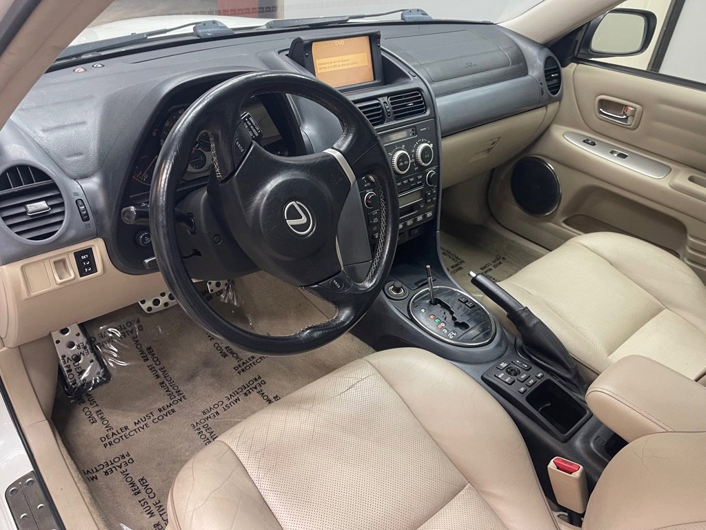 Used 2004 Lexus IS 300 image 19