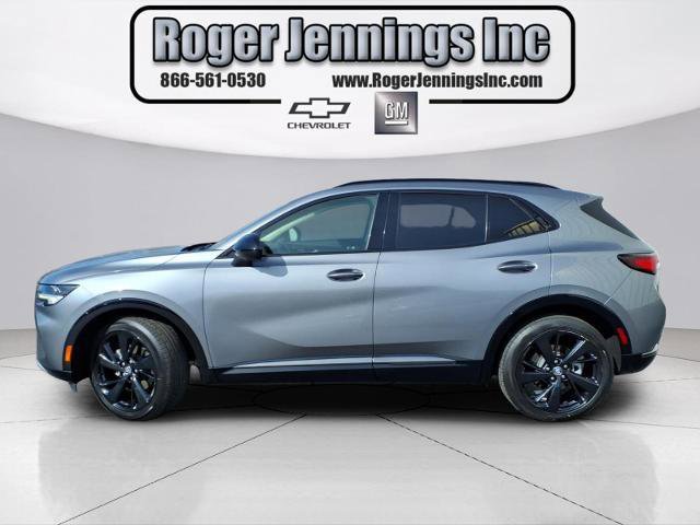 Used 2022 Buick Envision Essence w/ Technology Package I image 2