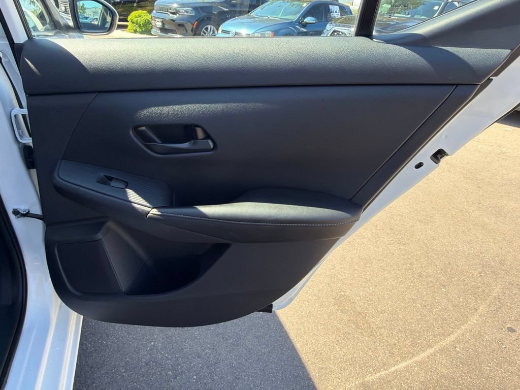 Used 2025 Nissan Sentra SV FWD image 13