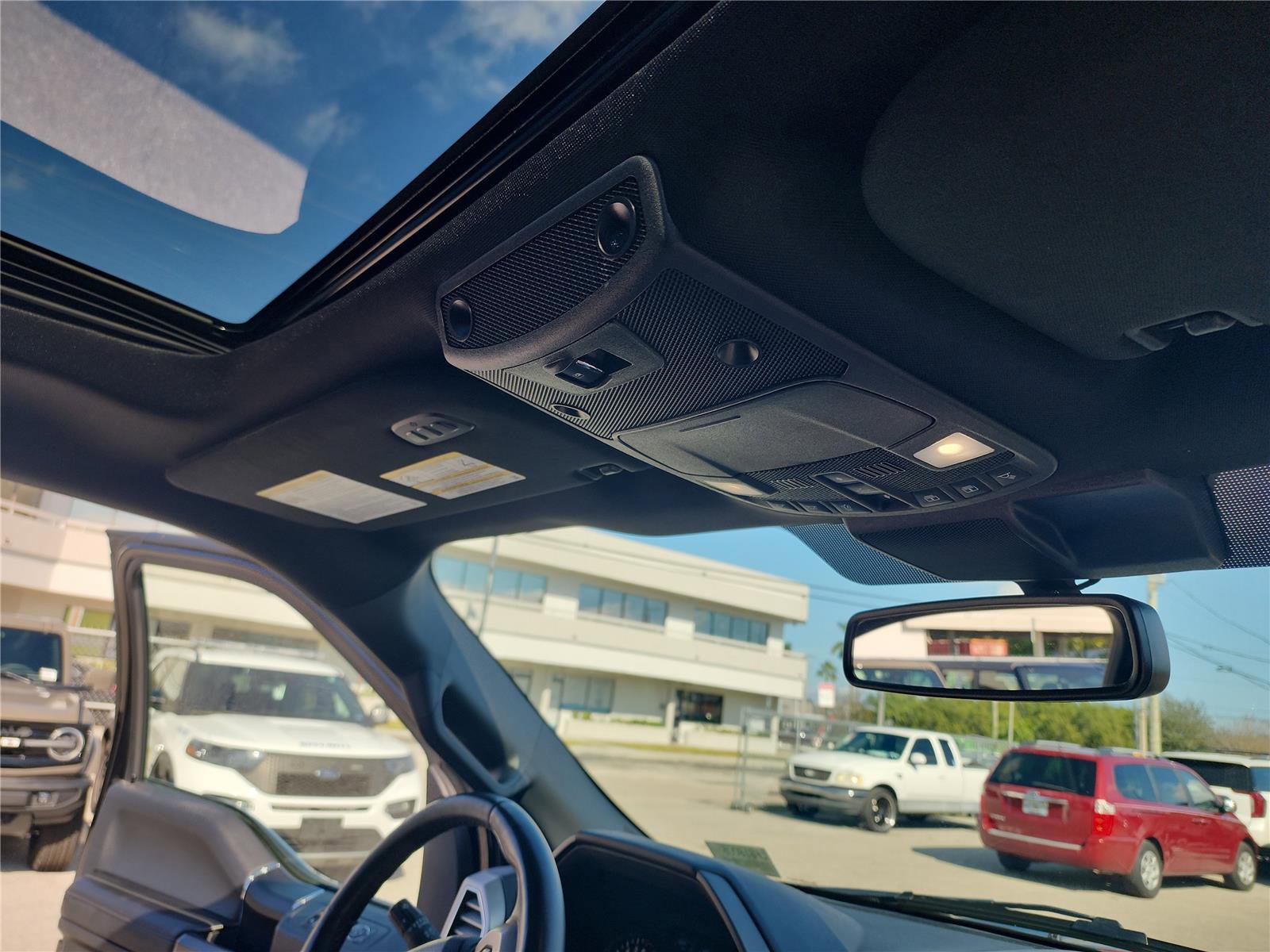 Certified 2020 Ford F150 Platinum w/ Equipment Group 701A Luxury image 27