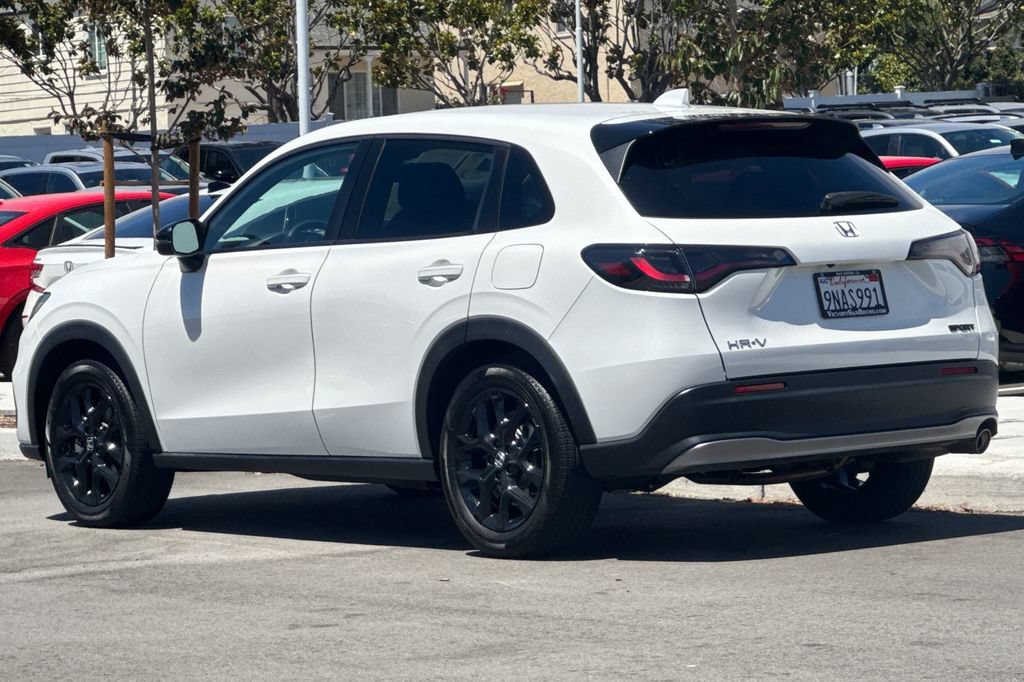 Certified 2025 Honda HR-V Sport image 6