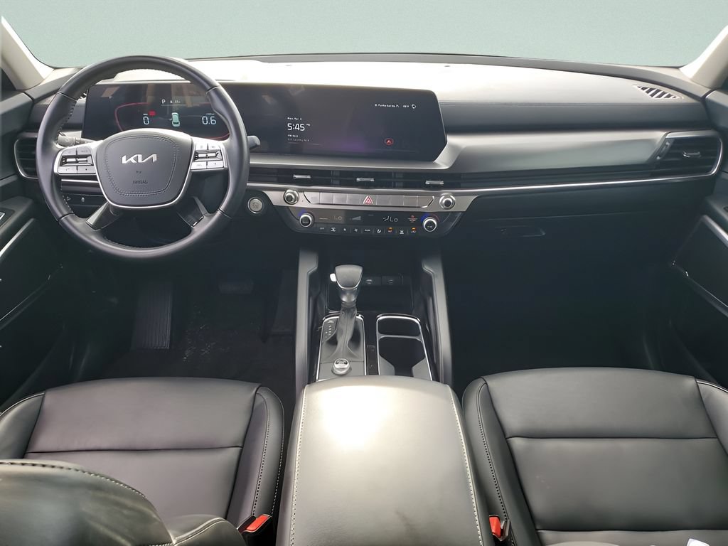 Used 2025 Kia Telluride LX FWD image 11